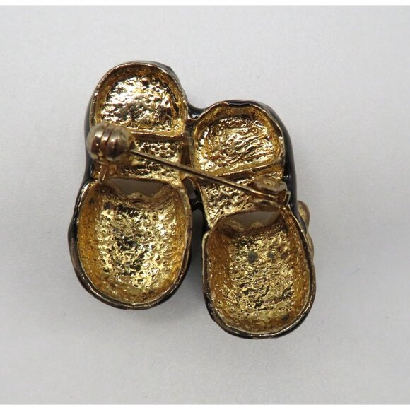 Mary Jane Shoes Brooch Black White Gold Tone Red Rhinestone Enamel 1" Pin - Picture 8 of 10